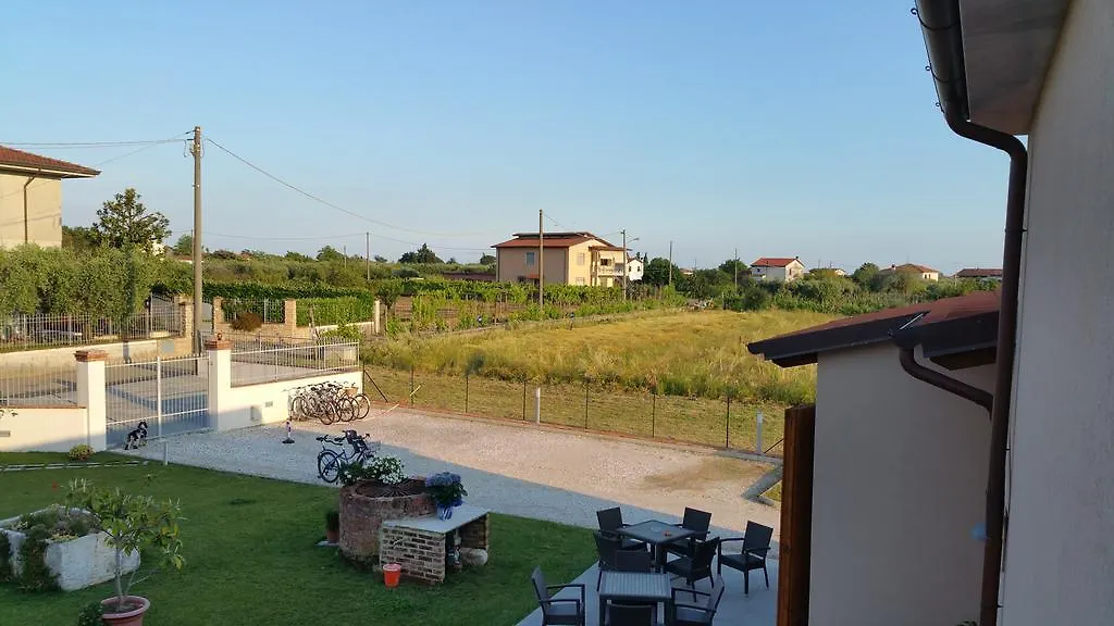 Ca Thomas Hotel Castelnuovo Magra Guest house