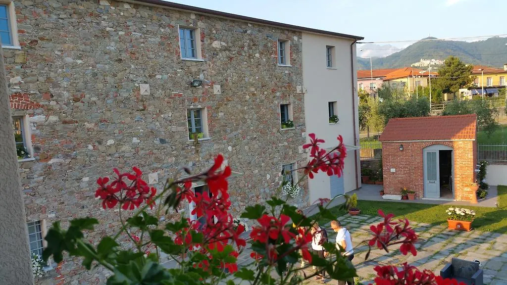Ca Thomas Hotel Castelnuovo Magra
