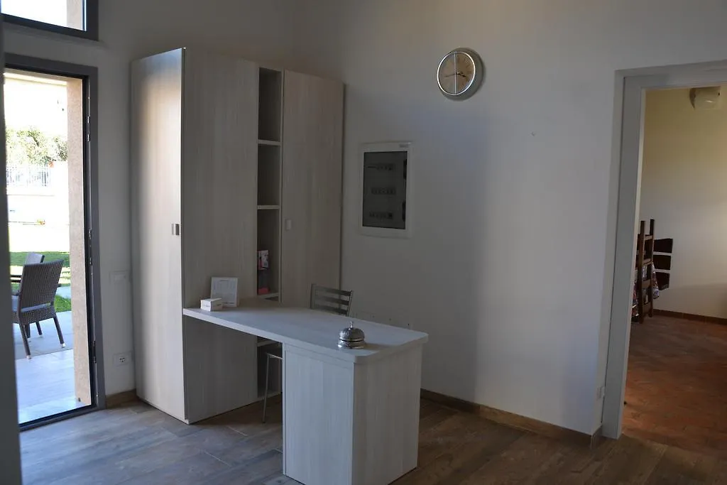 Ca Thomas Hotel Castelnuovo Magra 0*,